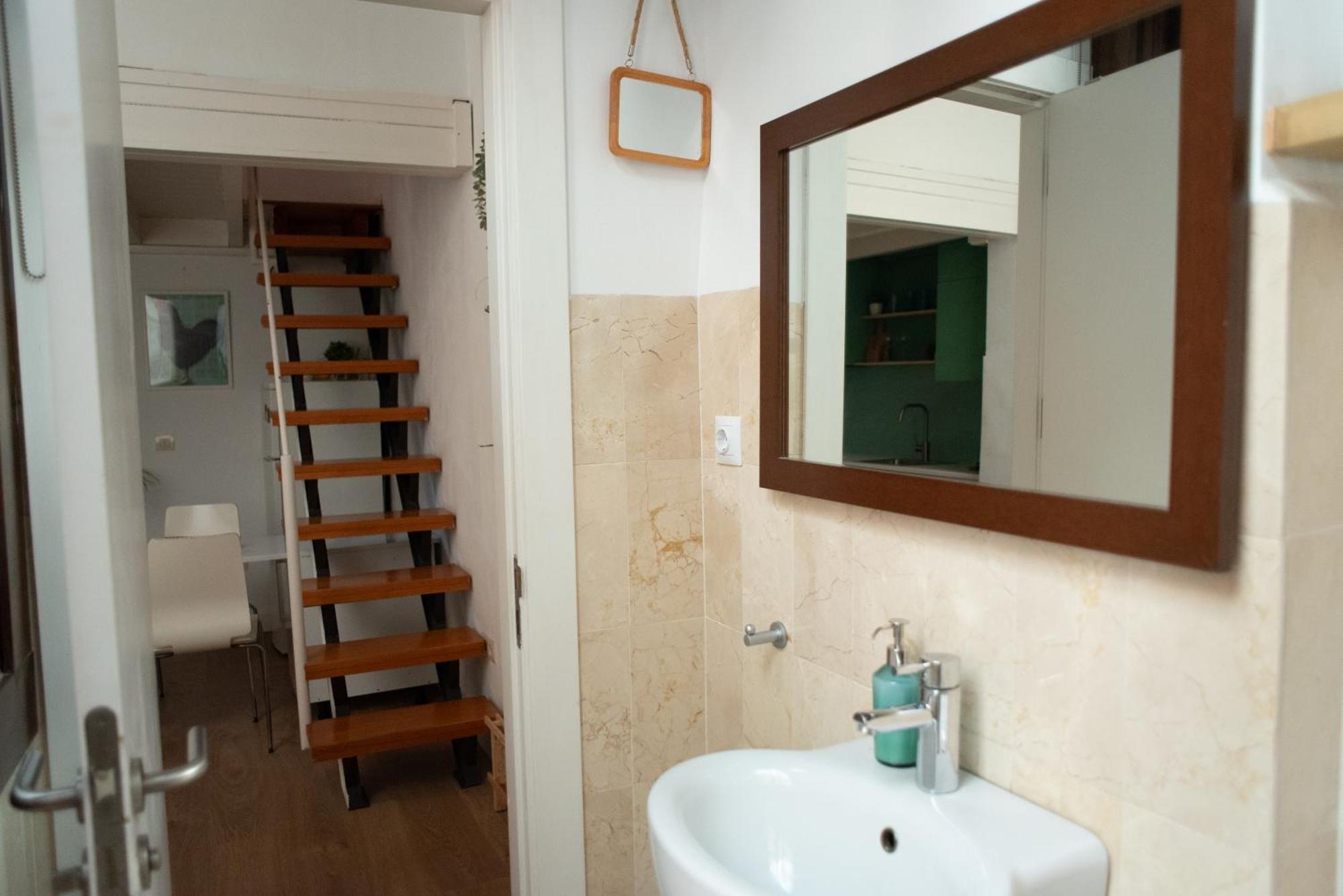 Cozy & Quiet Apartment In The Center Málaga Esterno foto